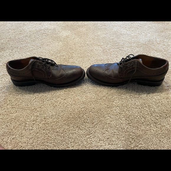 Dress shoes size 10 - Picture 4 of 5